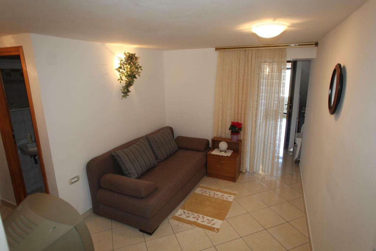 Accommodation Lily Vrana  Kültér fotó
