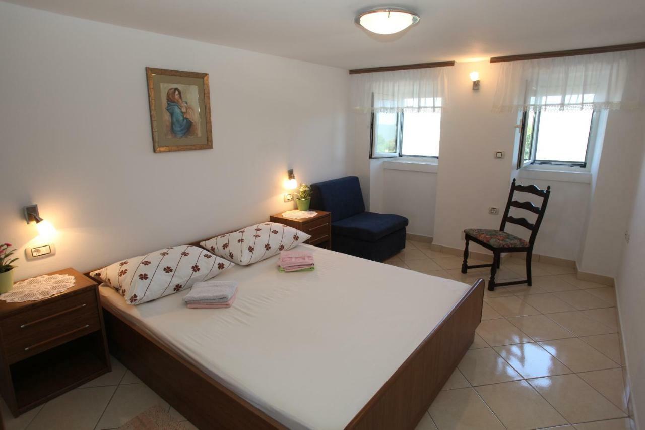 Accommodation Lily Vrana  Szoba fotó