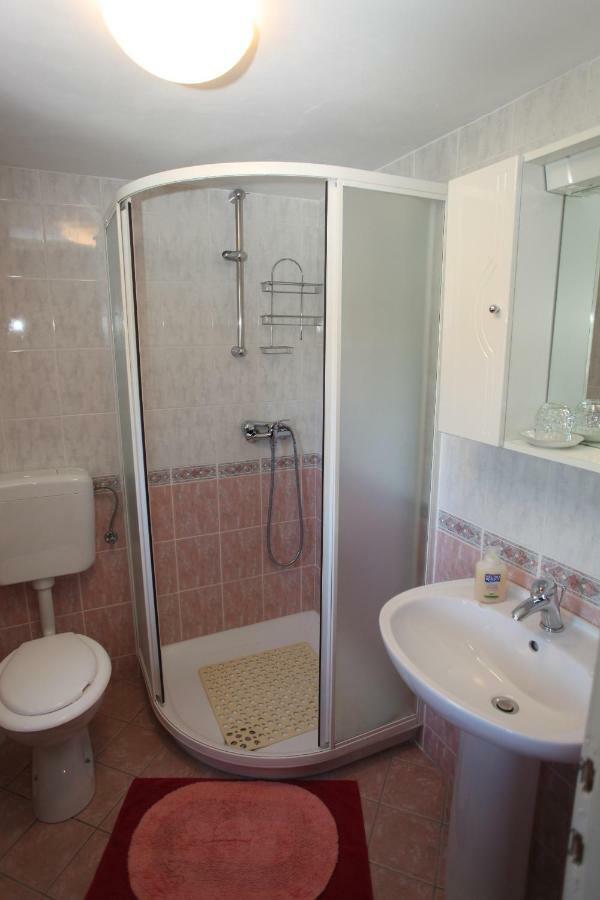 Accommodation Lily Vrana  Kültér fotó