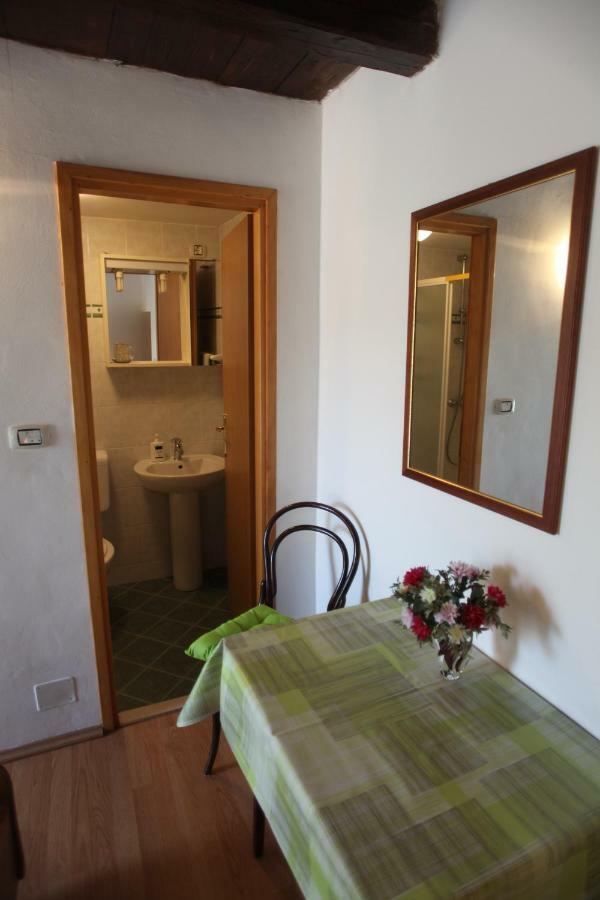 Accommodation Lily Vrana  Kültér fotó